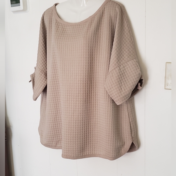 Max Studio Waffle Knit Top - Picture 4 of 8
